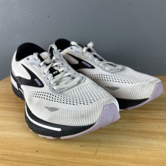 Brooks Womens Adrenaline GTS 23 1203811D039 Gray Running Sneakers Sz 11.5 D WIDE - Picture 2 of 11